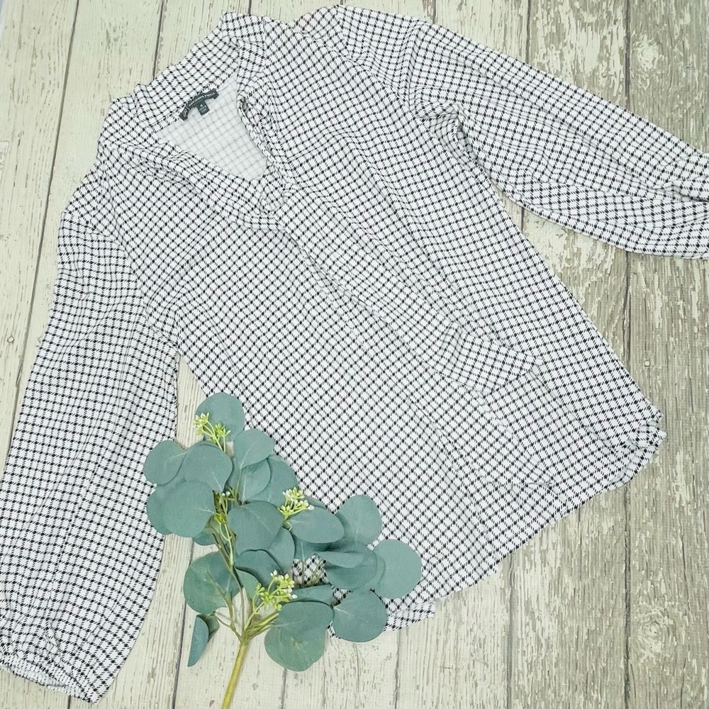 Adrianna Papell Patterned Tie Neck Top